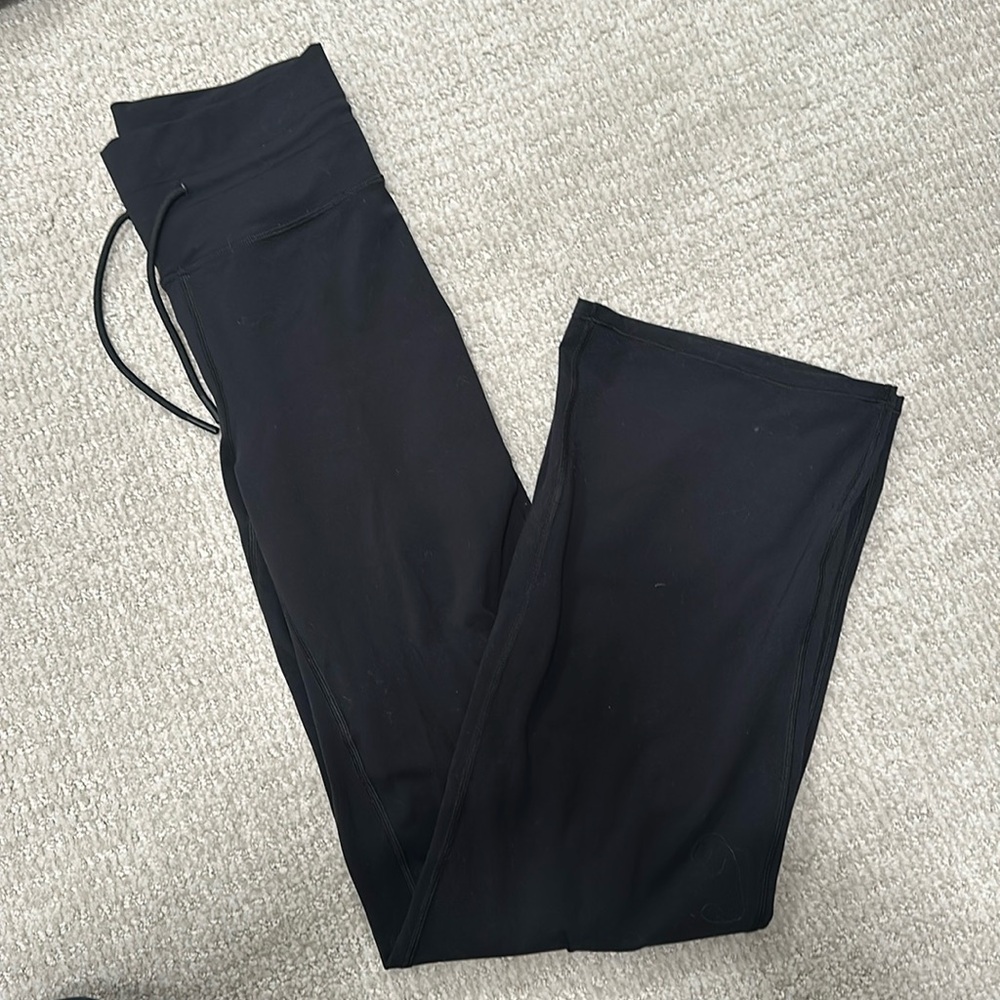 Vuori wide leg leggings.